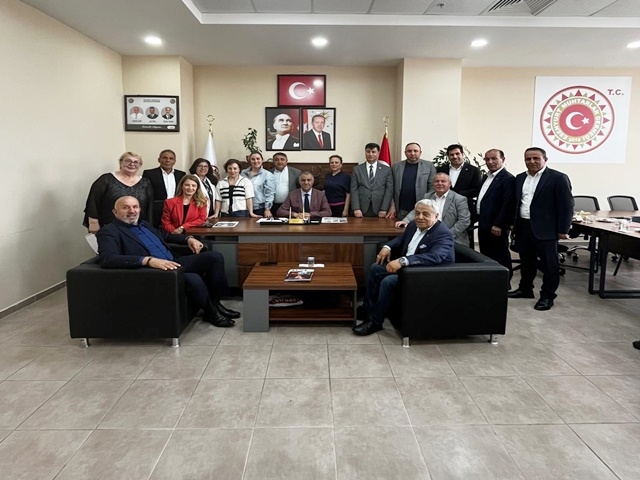 Esenyurt Muhtarlar Derneği’nde Olağanüstü Seçim: Ahmet Kuzgun Güven Tazeledi