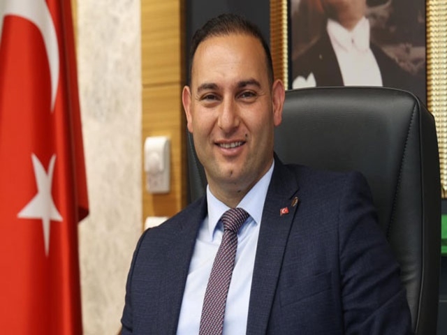 CHP'li bir belediye başkanı daha istifa etti, AK Parti'ye ge