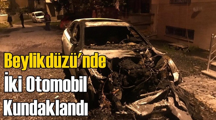 Beylikdüzü'nde İki Otomobil Kundaklandı