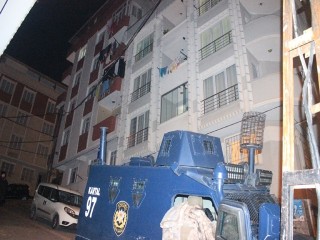 Esenyurt'ta Silahlı suç örgütüne şafak baskını