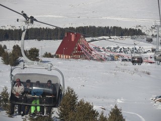 Ardahan Yalnızçam Kayak Merkezi'nde sezon açıldı