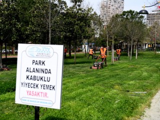 Esenyurt’ta Park ve Bahçeler Yaza Hazırlanıyor