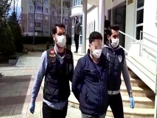 Esenyurt'ta sahte seyahat belgesi düzenleyen şüpheli yakalandı