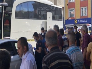 Esenyurt'ta park halindeki yolcu otobüsünde şoför ölü bulundu