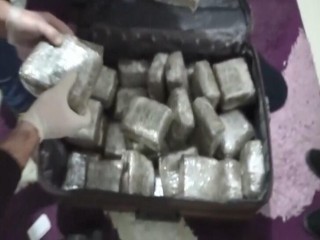 Esenyurt'ta 500 bin lira değerinde uyuşturucu yakalandı