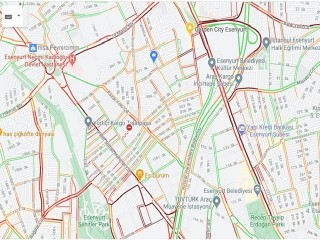 Kısıtlamaya saatler kala Esenyurt’ta trafik çilesi!