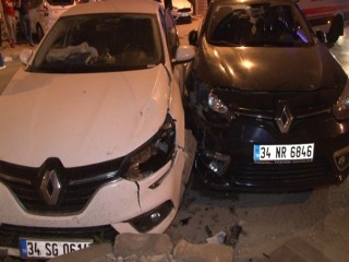 Esenyurt'ta feci kaza: 2 yaralı