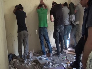 Esenyurt'ta uyuşturucu partisine polis baskını