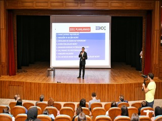 Başkan Bozkurt Esenyurtlu gençlerle buluştu