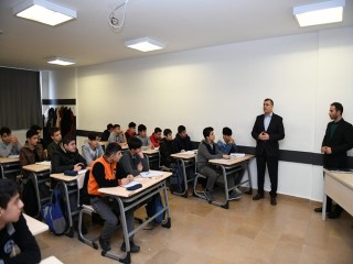 Esenyurtlu Gençler LGS'de Büyük Başarı Gösterdi