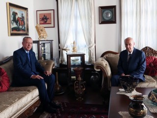 Cumhurbaşkanı Erdoğan'dan Devlet Bahçeli'ye evinde ziyaret