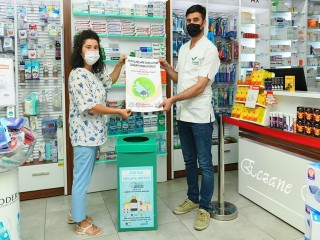 Esenyurt’ta eczanelere ‘Atık İlaç Toplama Kutuları’ dağıtıldı