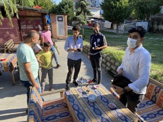 Esenyurt'ta kaçak göçmenler, nargile içtiği sırada yakalandı