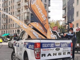 Esenyurt Zabıtası kaldırım işgaline geçit vermiyor