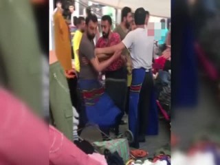 Esenyurt'ta pazarcılar arasında 'tezgâhımı devirdin' kavgası
