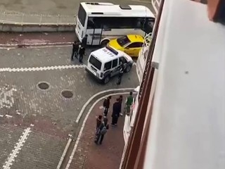Esenyurt'ta taksici kaçtı polis kovaladı