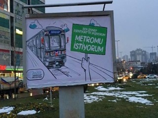 Esenyurt Belediyesi’den ‘Metroma engel olma’ afişleri asıldı