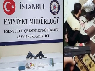 Esenyurt'ta Uyuşturucu satıcıları, silah zoruyla rehin aldıkları şahısların videosunu çektiler