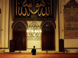 Miraç Kandilinde oruç tutulur mu? Miraç Kandilinde yapılacak ibadetler neler?