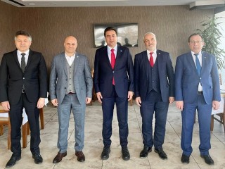 Esenyurt’un 6 Siyasi Partisi yuvarlak masada buluştu