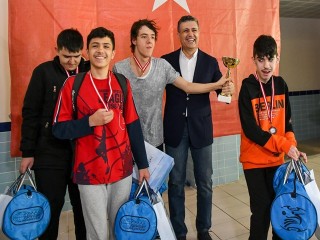 Başkanlık Kupası Turnuvası'nda Sporculara kupa ve madalyaları verildi