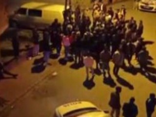 Esenyurt'ta genç kıza taciz edenler bıçaklandı