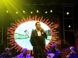 Ardahan Belediye Başkanı Sinop’ta konser verdi