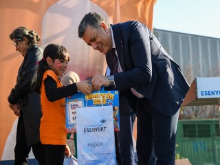 Esenyurt'ta Lösemili çocuklara moral etkinliği