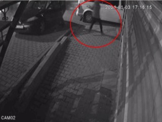 Esenyurt'ta silahlı saldırı: Kahvehaneden çıkan şahsa ateş ettiler!