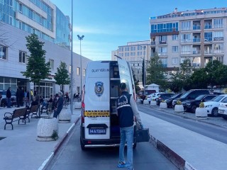 Beylikdüzü'nde Hastane Bahçesinde Silah Sesleri: Alacak-verecek Tartışması Kanlı Bitti