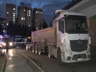 Esenyurt Şehir merkezinde kamyonlar cirit atıyor