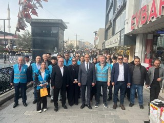 DEVA Partisi Esenyurt İlçe Başkanlığı ''Uyuşturucu ve Sanal Kumar tehlikesini halka anlattı''