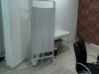 Esenyurt’ta kaçak muayenehanelere operasyon: 12 adres mühürlendi