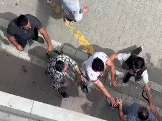 Bedava tıraş istedi, dükkânı bastı!