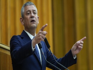 CHP Yönetiminde Büyük Kriz: PM ve MYK Düştü