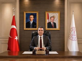 Esenyurt'ta Eğitimin Mimarı Özyolcu'dan Duygulandıran Yıl Sonu Mesajı