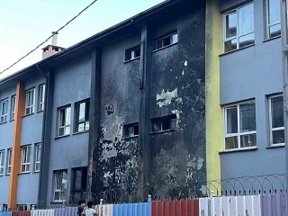 Esenyurt’ta İlkokulda Yangın Paniği