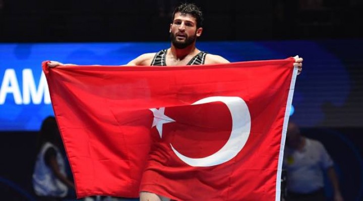 Tarihi Başarı! 'Dünya Şampiyonu' oldu