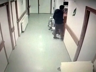 Esenyurt'ta hastaneden hemşirenin telefonunu böyle çaldı!